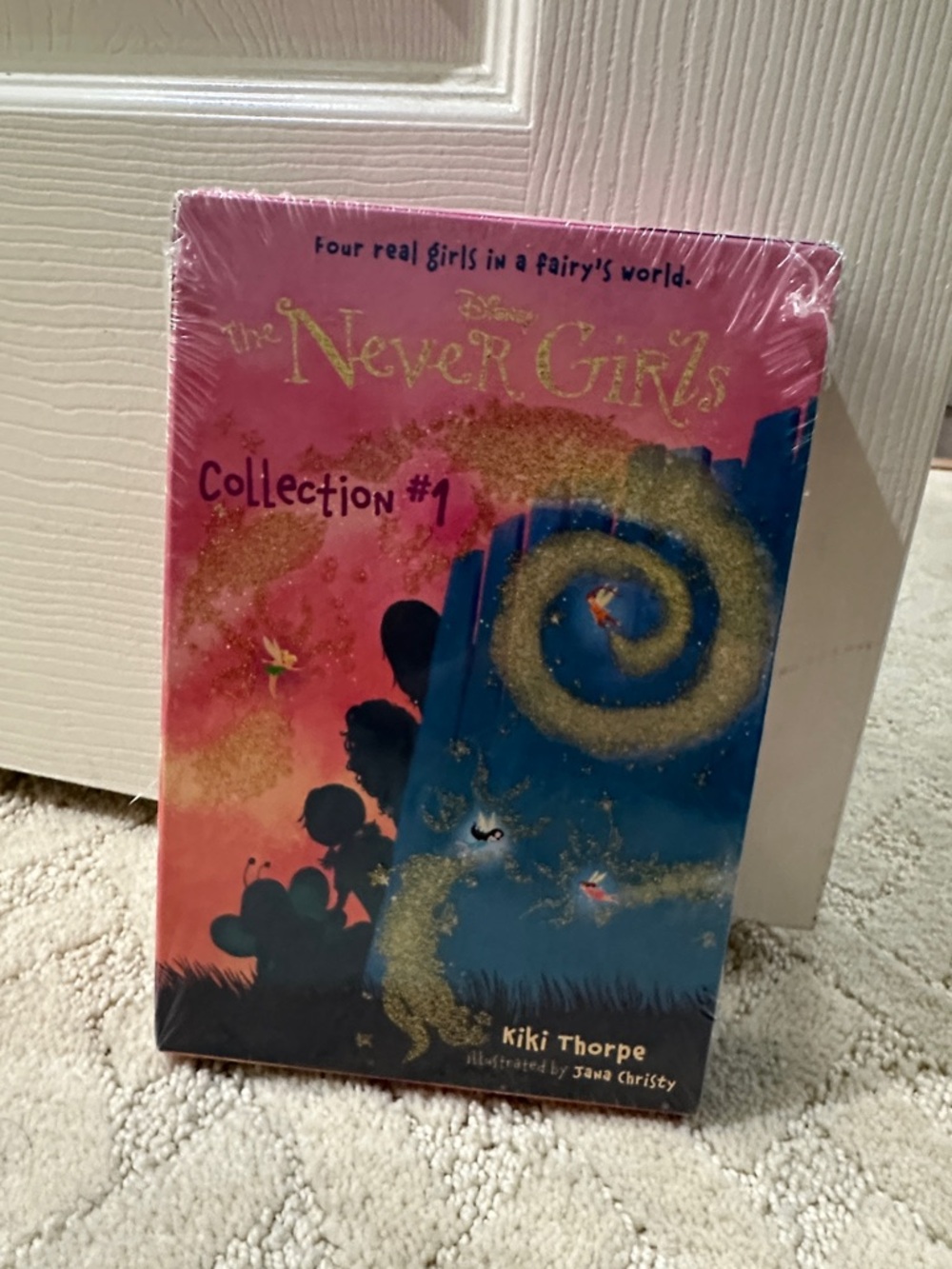 Disney The Never Girls Collection #1 - brand new Kids Book Set